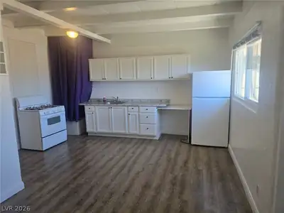 1911 Princeton Street C Kitchen