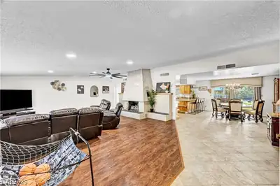5881 South Sandhill Road Living Room