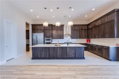 4750 Outlook Peak Street, Las Vegas, NV 89135 Kitchen