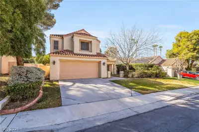 547 British Court, Henderson, NV 89014 Front of Structure