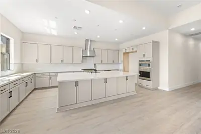 526 Carter House Way, Las Vegas, NV 89138 Kitchen