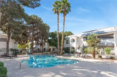 1404 Santa Margarita Street D Pool