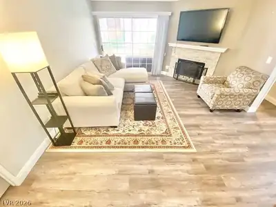 2200 South Fort Apache Road 1050 Living Room