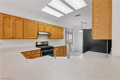 2183 Point Mallard Drive, Henderson, NV 89012 Kitchen