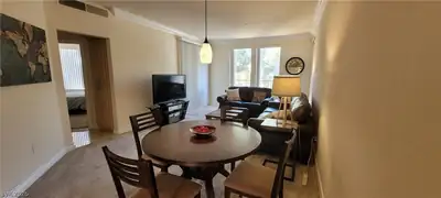 260 East Flamingo Road 317 Dining Area
