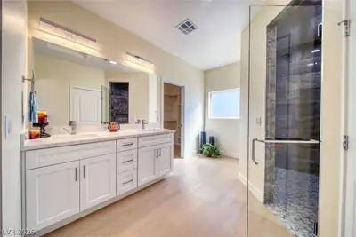 2880 South Red Rock Bathroom
