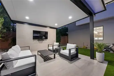 5 Gemstar Lane, Las Vegas, NV 89135 Patio