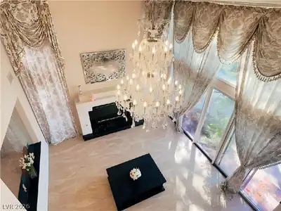 7829 Bermuda Dunes Avenue, Las Vegas, NV 89113 Living Room
