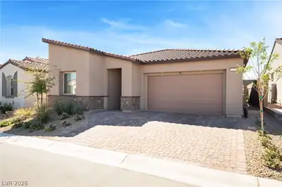 10149 Zeta Tucana Street, Las Vegas