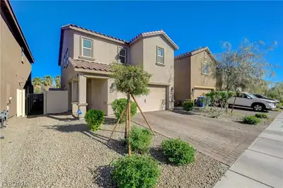 2238 Cosgrove Street, Las Vegas, NV 89115 Front of Structure