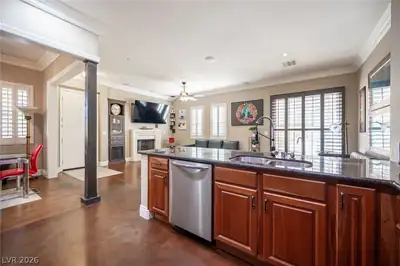 1866 Via Delle Arti 3102, Henderson, NV 89044 Kitchen