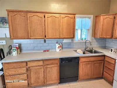 1101 East Blosser Ranch Road Kitchen