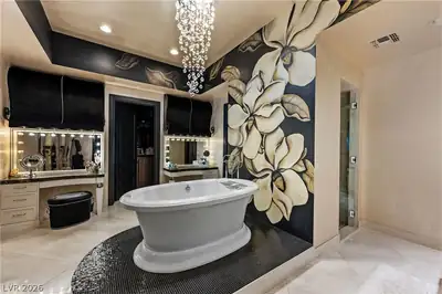 677 Boulder Summit Drive, Henderson, NV 89012 Primary Bathroom