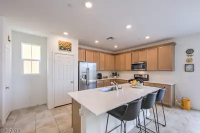 2416 Bellinzona Place, Henderson, NV 89044 Kitchen