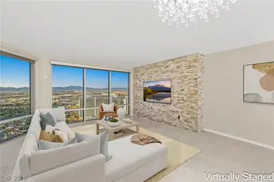 322 Karen Avenue 4202 Living Room