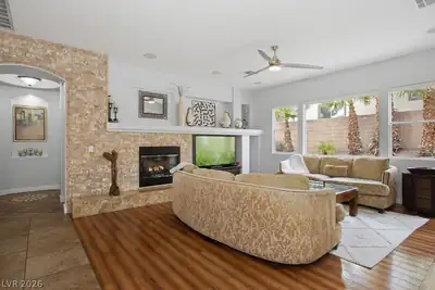 1947 Grovespring Street, Las Vegas, NV 89135 Living Room