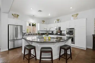 1947 Grovespring Street, Las Vegas, NV 89135 Kitchen