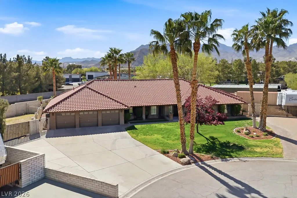 4925 North Juliano Road
