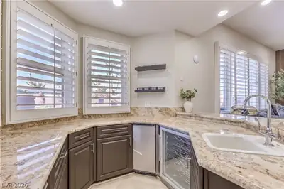 7520 Captains Harbor Drive Kitchen
