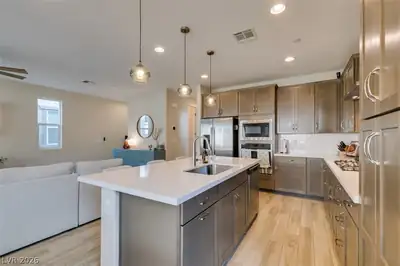 5059 Tranquil View Street, Las Vegas, NV 89130 Kitchen