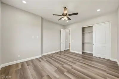 2860 South Mariposa Avenue Bedroom
