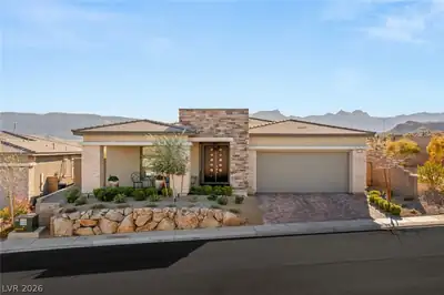 12596 Heritage Heights Drive, Las Vegas, NV 89138 Front of Structure