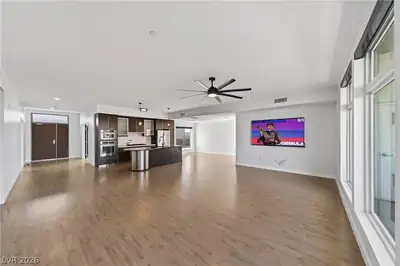 8925 West Flamingo Road 307 Living Room