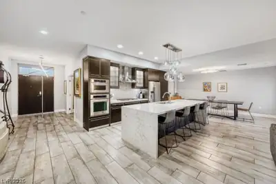 8925 West Flamingo Road 207 Kitchen