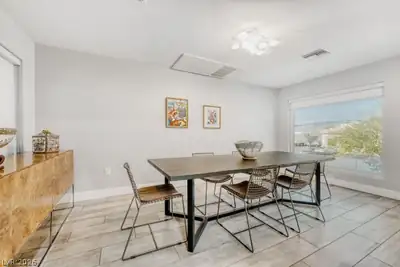 8925 West Flamingo Road 207, Las Vegas, NV 89147 Dining Area