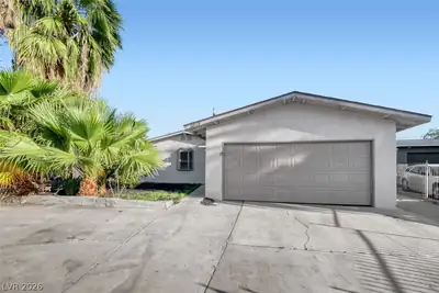 5808 South Lydia Drive, Las Vegas
