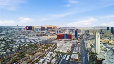 4381 West Flamingo Road 1621 