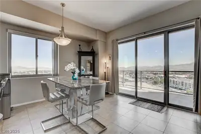 8255 LAS VEGAS Boulevard 1311 Dining Area