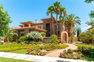 712 Canyon Greens Drive, Las Vegas, NV 89144 Front of Structure
