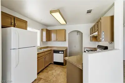 698 South Racetrack Road 823 Kitchen