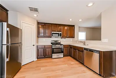 691 Magrath Street, Las Vegas, NV 89178 Kitchen