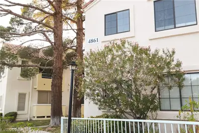 4861 South Torrey Pines Drive 106, Las Vegas