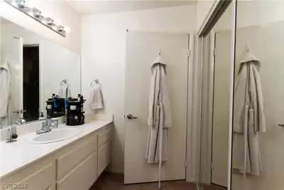 4861 South Torrey Pines Drive 106 Primary Bathroom