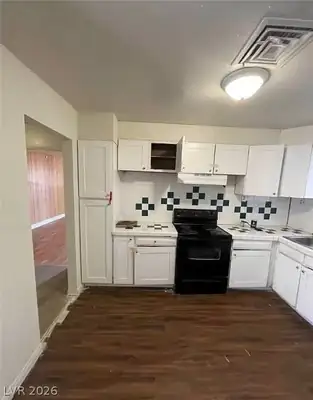 4341 San Mateo Street, North Las Vegas, NV 89032 Kitchen
