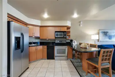 211 East Flamingo Road 1018 Kitchen