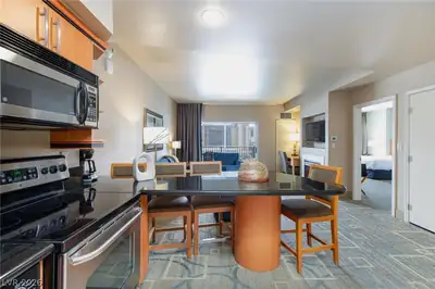 211 East Flamingo Road 1018 Dining Area