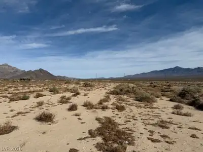 6081 North Cosmic Place Pahrump, NV 89060