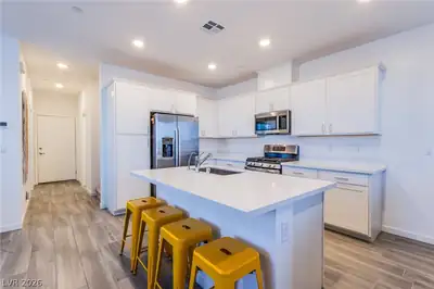 145 Aqua Commons Lane, Henderson, NV 89015 Kitchen