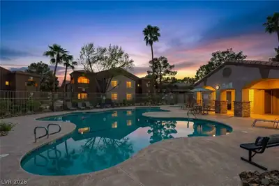 2121 Blue Breeze Drive 106 Pool