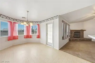 401 Arapahoe Street, Pahrump, NV 89048 Dining Area