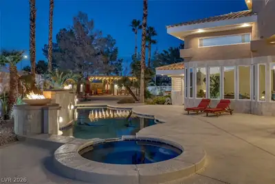 4927 Spanish Heights Drive Pool