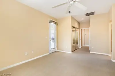 10430 Mandarino Avenue Primary Bedroom