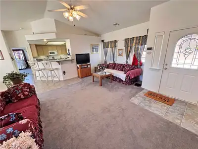 2640 South ZEPHYR Avenue Living Room