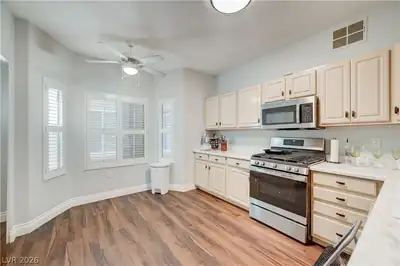3917 Lazy Pine Street 102, Las Vegas, NV 89108 Kitchen
