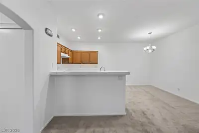 2201 Ramsgate Drive 117 Kitchen