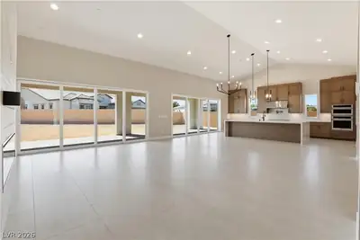 9095 South Monte Cristo Way Living Room
